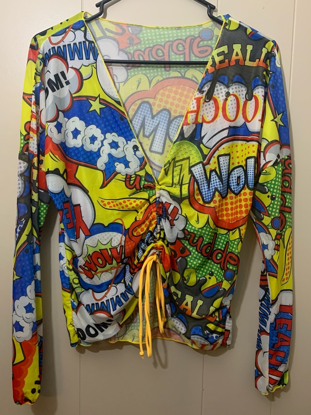 Women’s Comic-Print Ruched Front Long-Sleeve Top - Yellow Multi